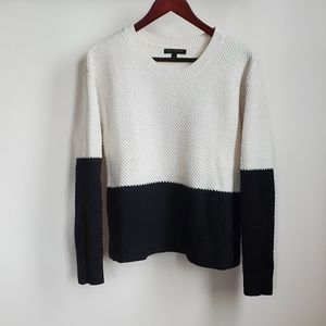 BR Medium Sweater in black and white
